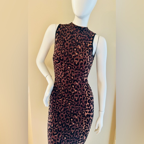 Milly
Animal print, Textured Cheetah Sleeveless Fitted Dress Size S - Picture 10 of 12